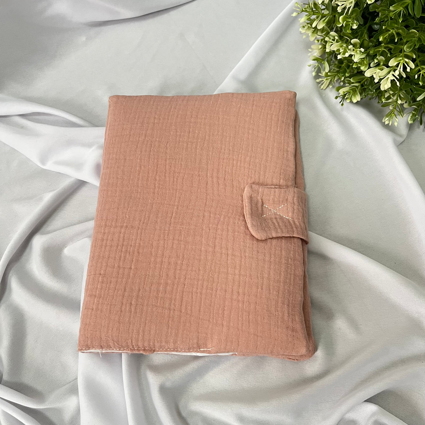 PROTÈGE CARNET DE SANTÉ BRODÉ