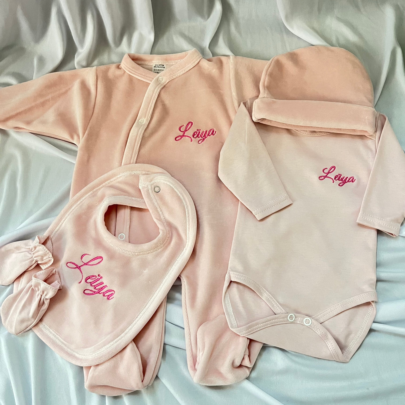 ENSEMBLE 5 PIÈCES VELOURS BRODÉ