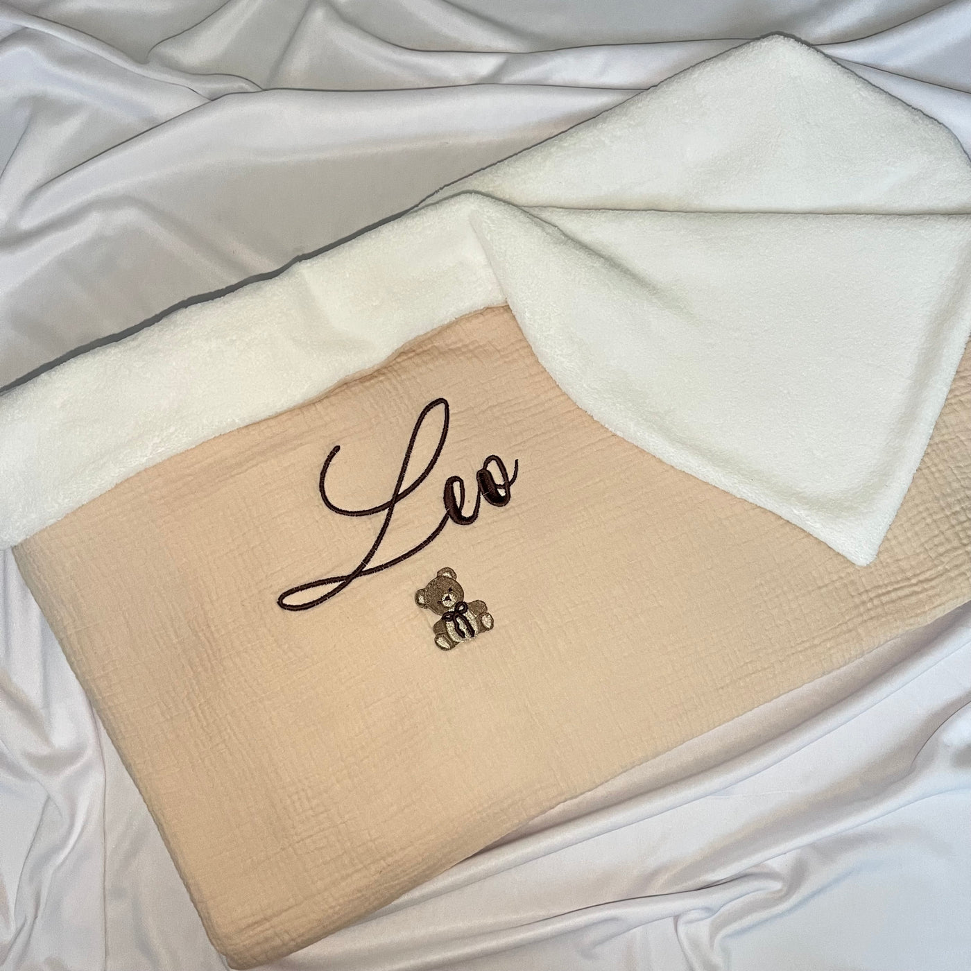 COUVERTURE BRODÉE - OURS