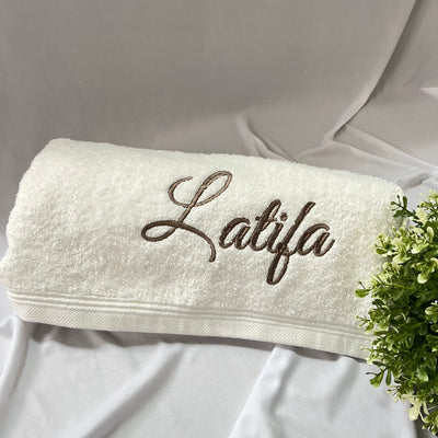 SERVIETTE DE BAIN BRODÉE